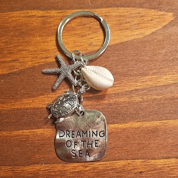 None Accessories - Dreaming of the Sea Keychain with Charms